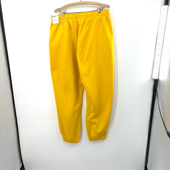 COPY - Nike Sportswear Oversized Fit ‘Dust Yellow’ Joggers Woman’s Size XXL - Picture 2 of 2